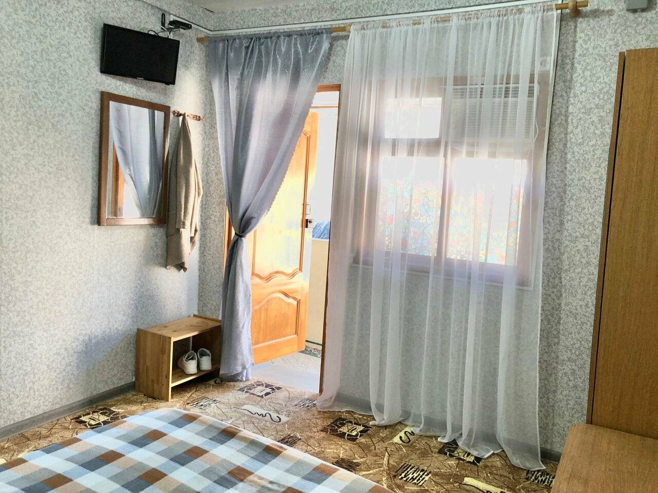 Фотографии номера Бюджетный двухместный номер с 1 кроватью в Гостинице Домик у моря Анапа