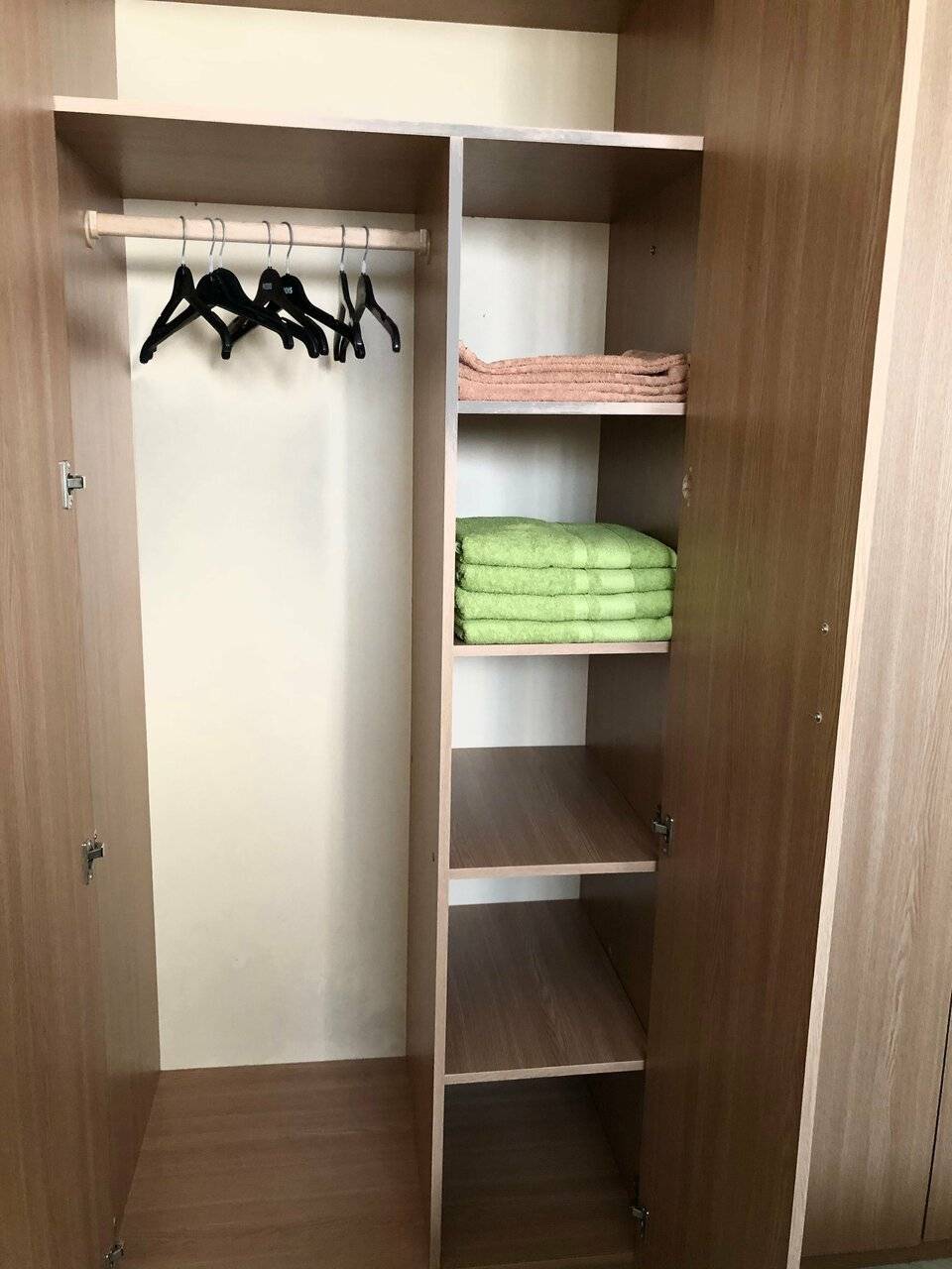 Фотографии номера Улучшенный четырехместный номер в Гостинице Домик у моря Анапа