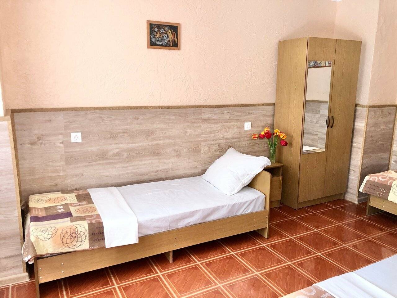 Фотографии номера Стандартный трехместный номер в Гостинице Домик у моря Анапа