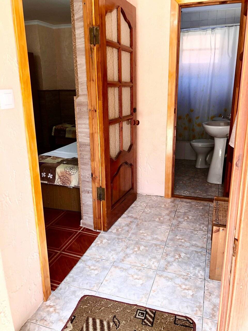 Фотографии номера Стандартный трехместный номер в Гостинице Домик у моря Анапа