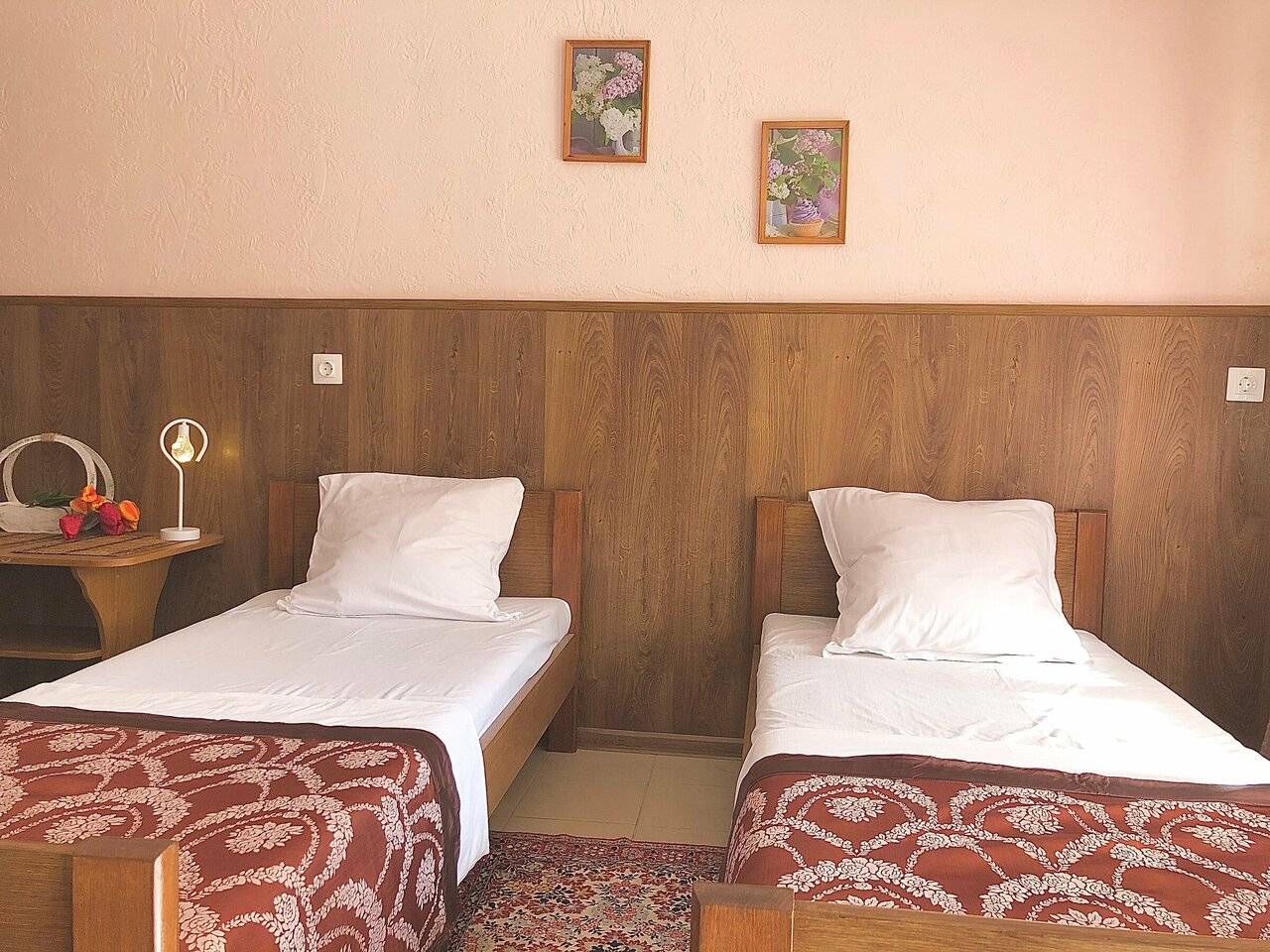 Фотографии номера Трехместный номер в Гостинице Домик у моря Анапа