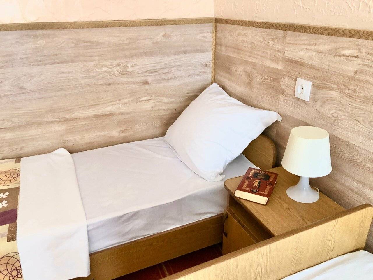 Фотографии номера Стандартный трехместный номер в Гостинице Домик у моря Анапа