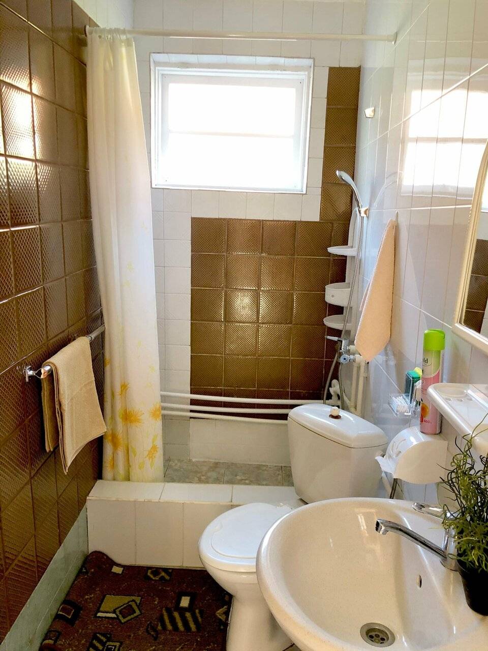 Фотографии номера Стандартный трехместный номер в Гостинице Домик у моря Анапа