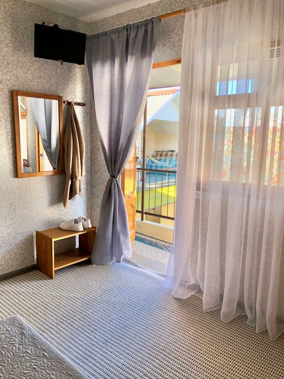 Фотографии номера Бюджетный трехместный номер в Гостинице Домик у моря Анапа