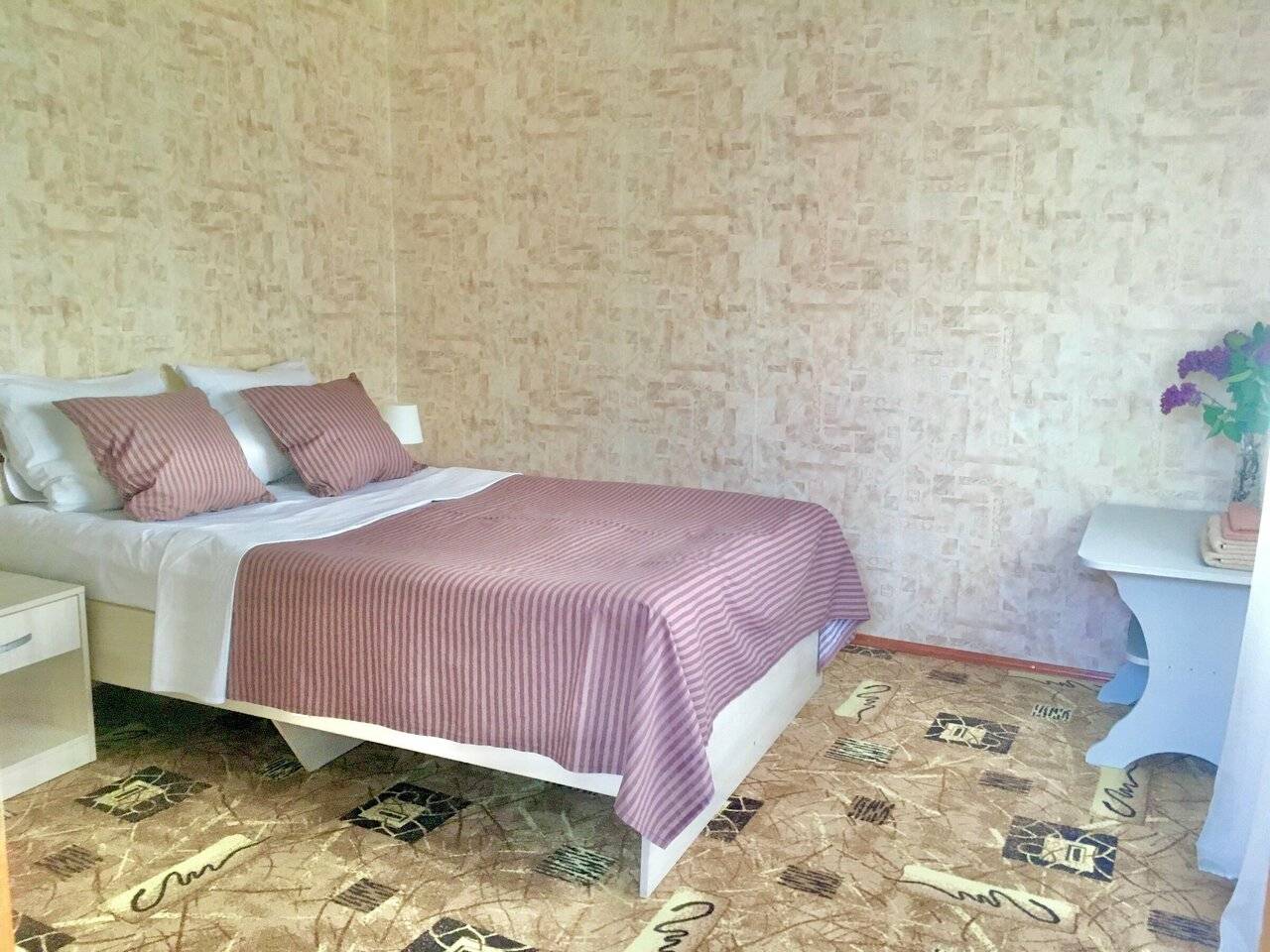 Фотографии номера Двухместный номер эконом-класса с 1 кроватью в Гостинице Домик у моря Анапа