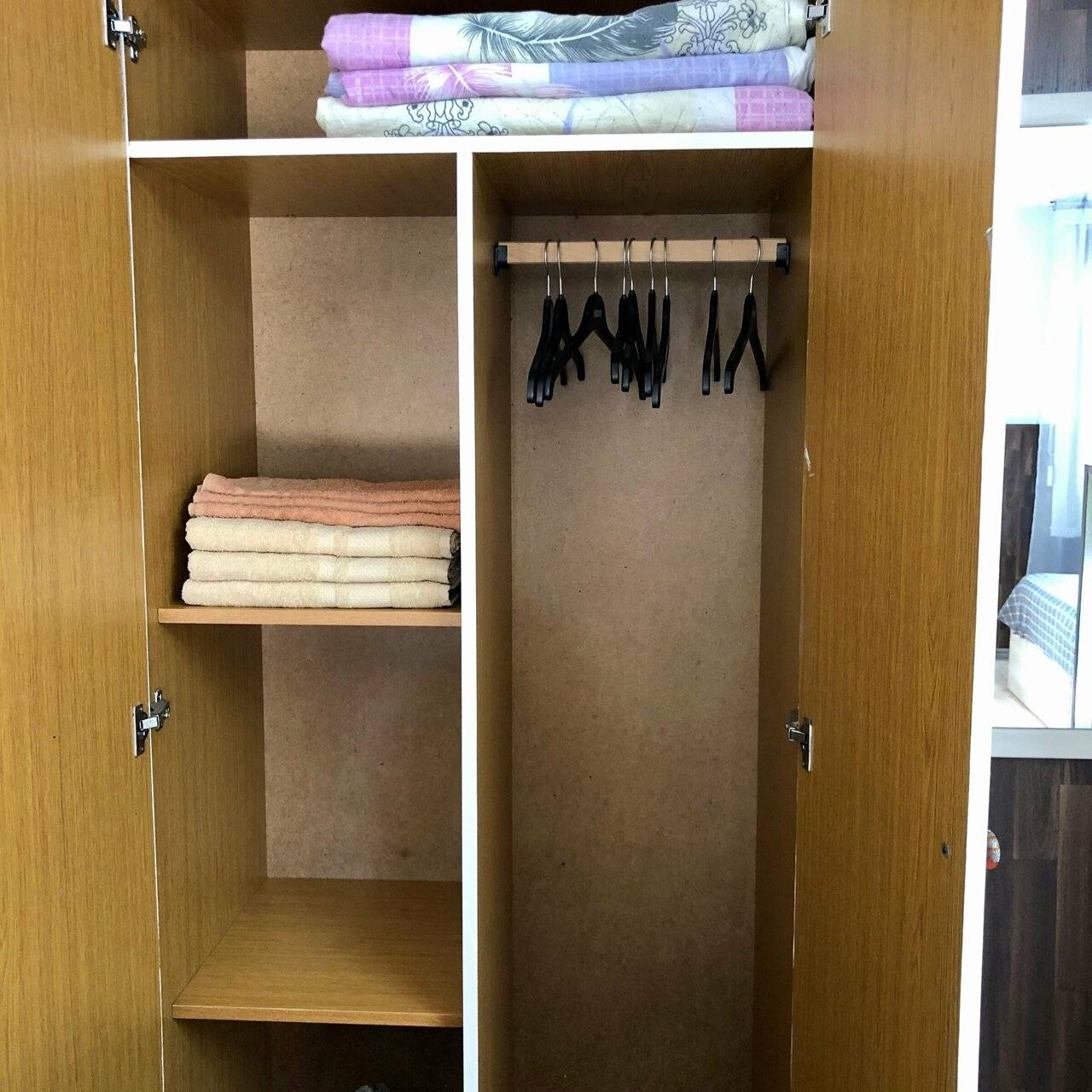 Фотографии номера Трехместный номер с собственной ванной комнатой в Гостинице Домик у моря Анапа