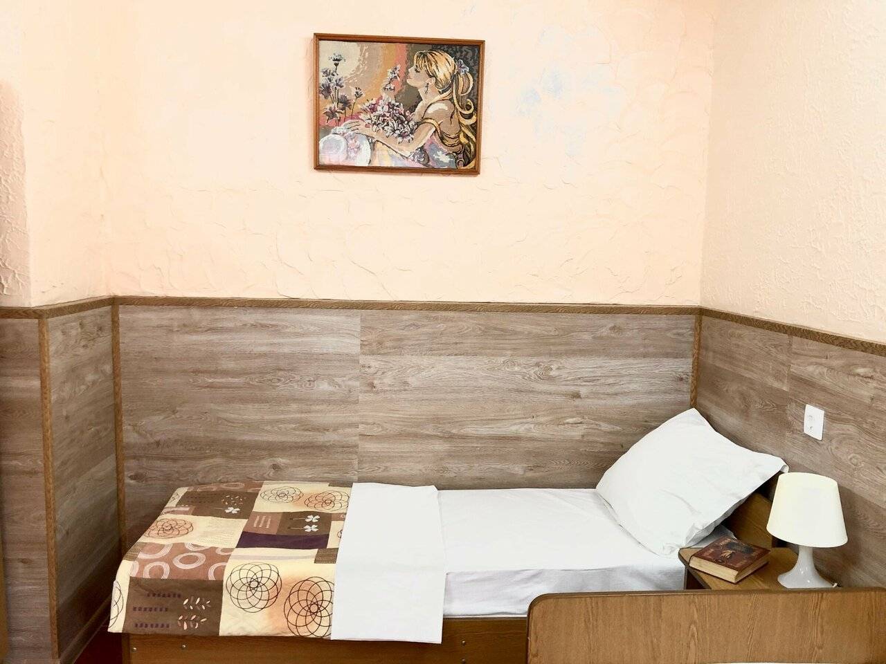 Фотографии номера Стандартный трехместный номер в Гостинице Домик у моря Анапа