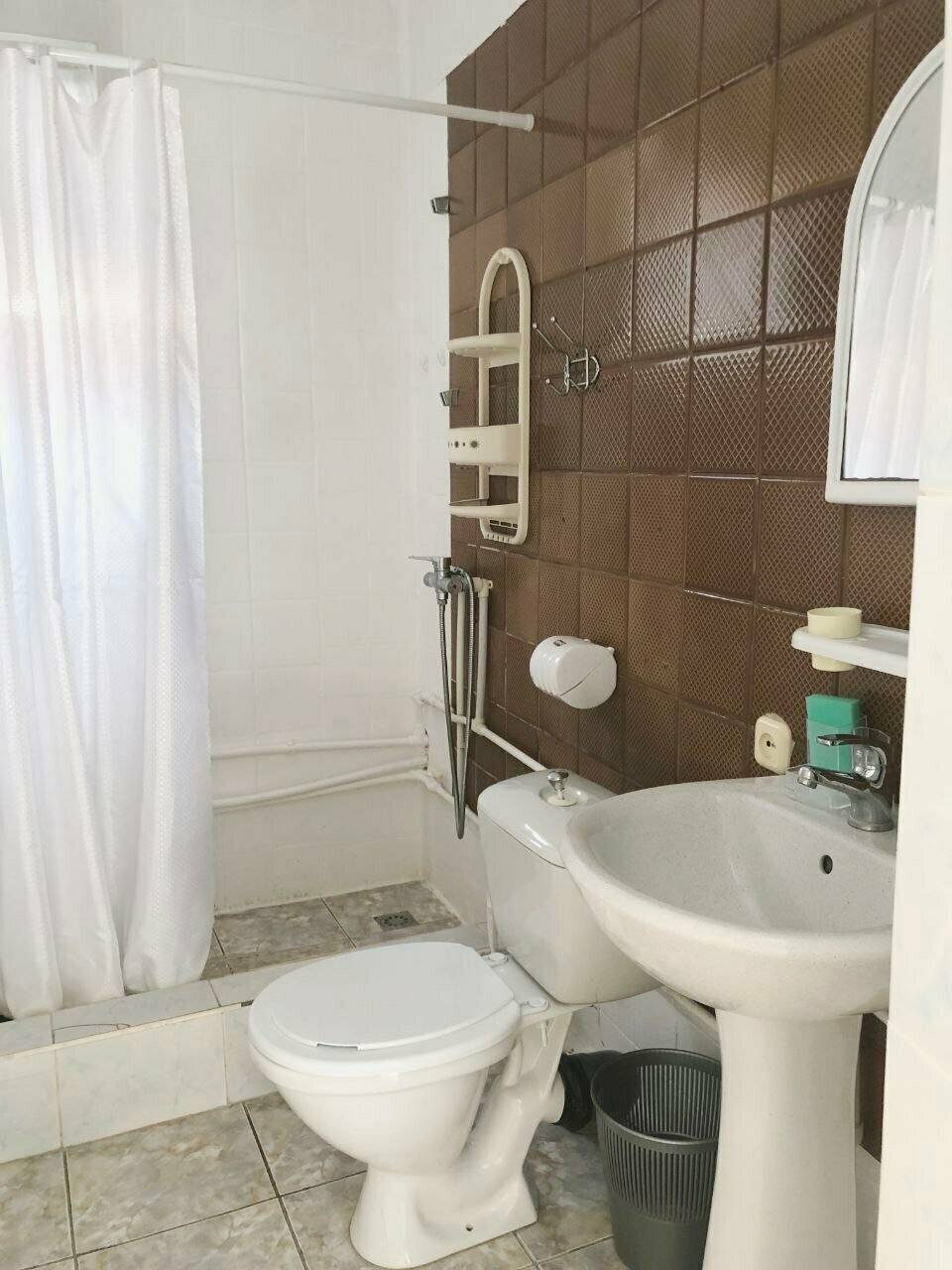 Фотографии номера Стандартный четырехместный номер в Гостинице Домик у моря Анапа